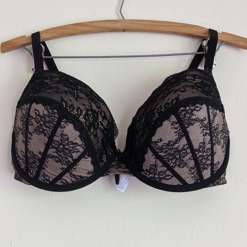 Black Nude Lacey Corset Style Bra 🖤